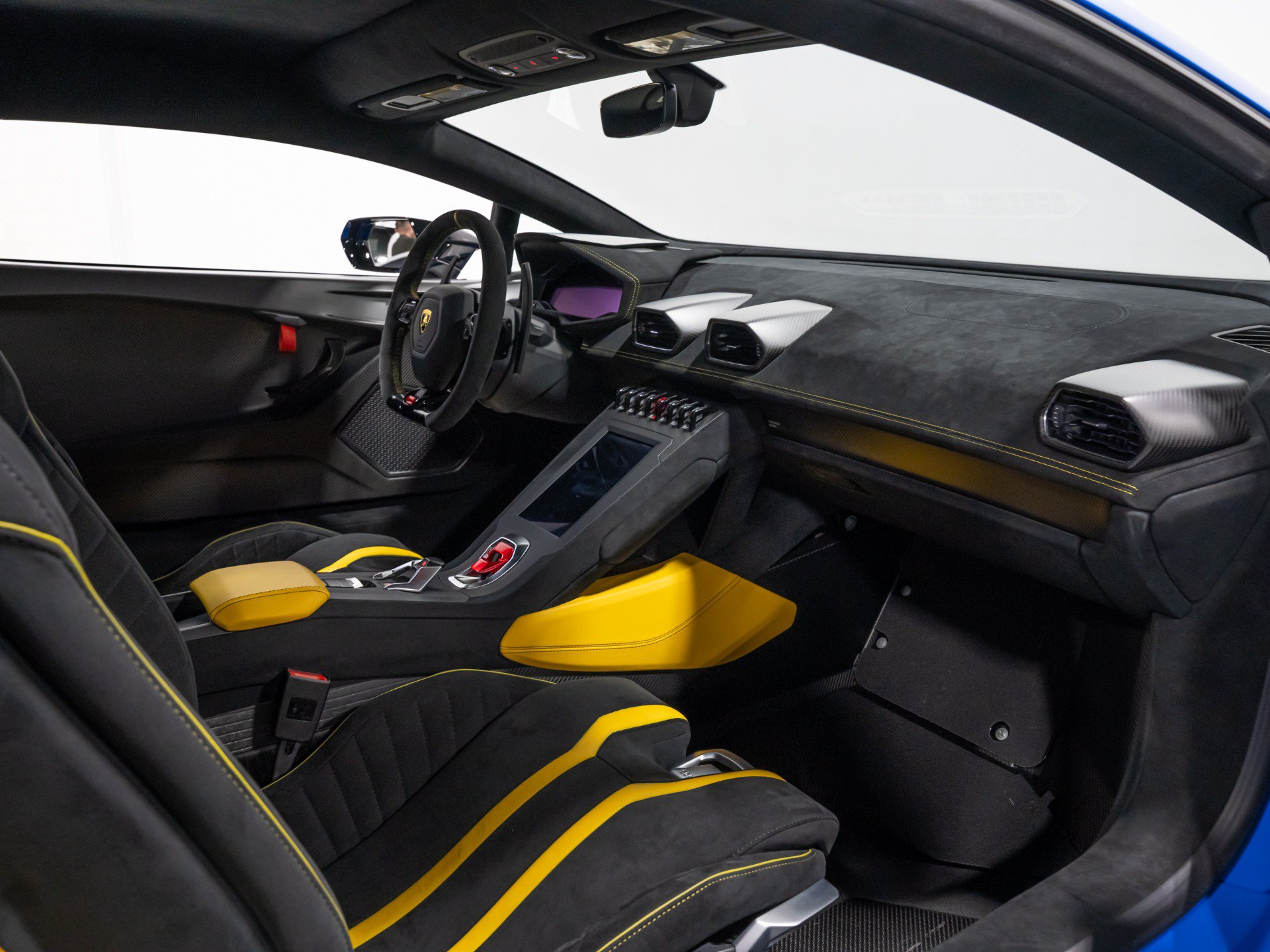 Used 2022 Lamborghini Huracan STO RWD image 72