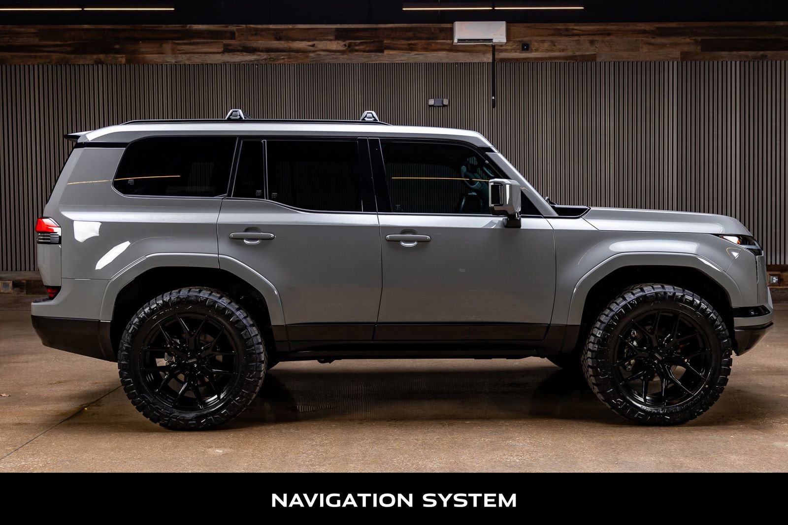 Used 2025 Lexus GX 550 550 Luxury+ w/ Accessory Package (2T) image 11