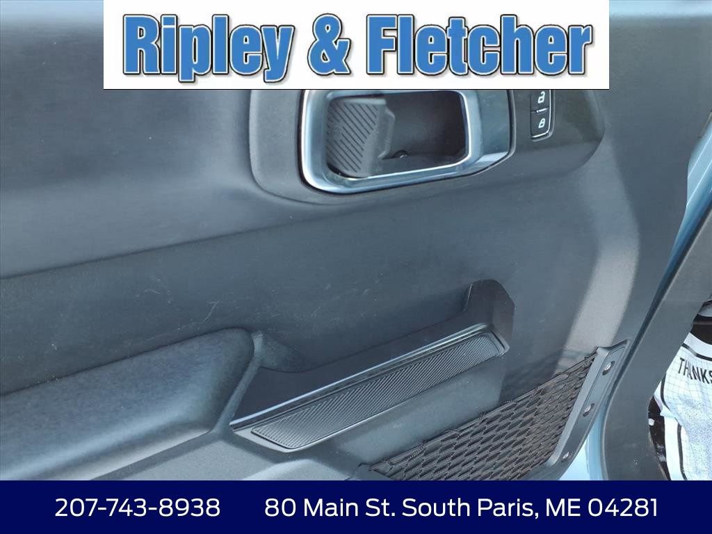 Used 2025 Ford Bronco Badlands image 12