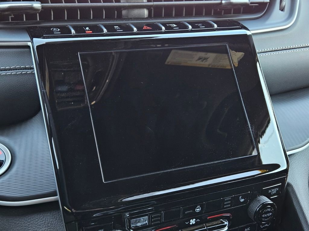 New 2025 Jeep Grand Cherokee Altitude image 19