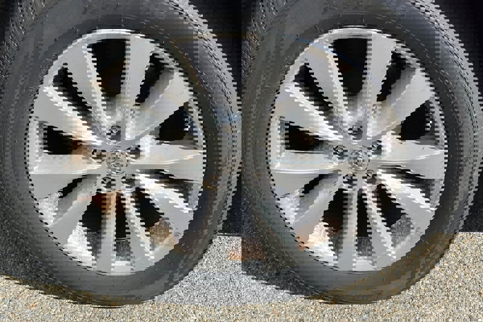 Used 2013 Toyota Venza XLE FWD image 17