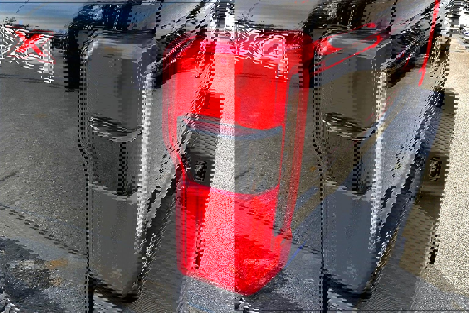 Used 2025 Ford F250 XL w/ STX Appearance Package image 31