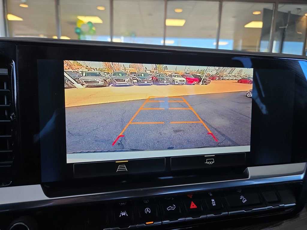 Used 2024 Chevrolet Silverado 1500 LT Trail Boss w/ Protection Package image 23