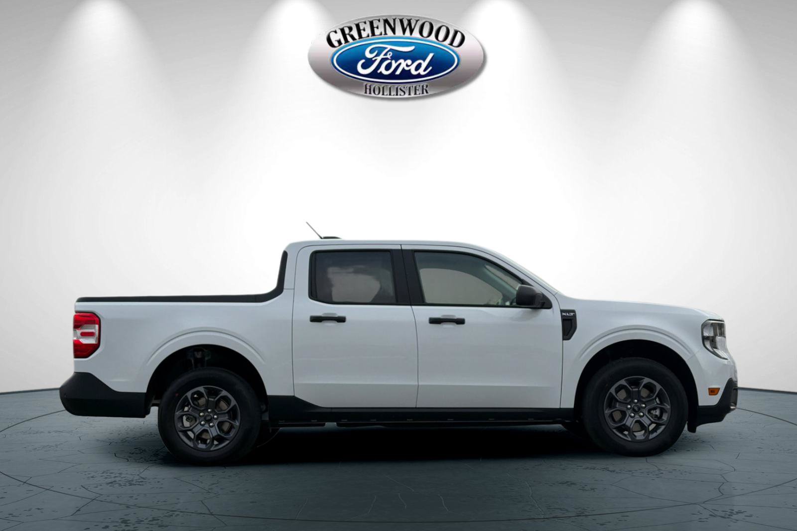 New 2026 Ford Maverick XLT FWD image 3