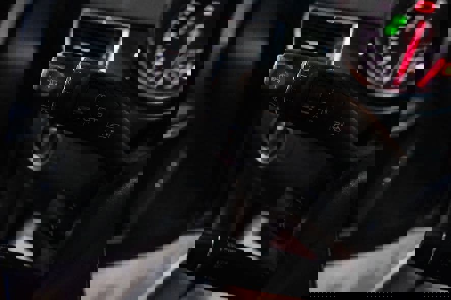 Used 2018 Mercedes-Benz GLS 550 4MATIC image 46