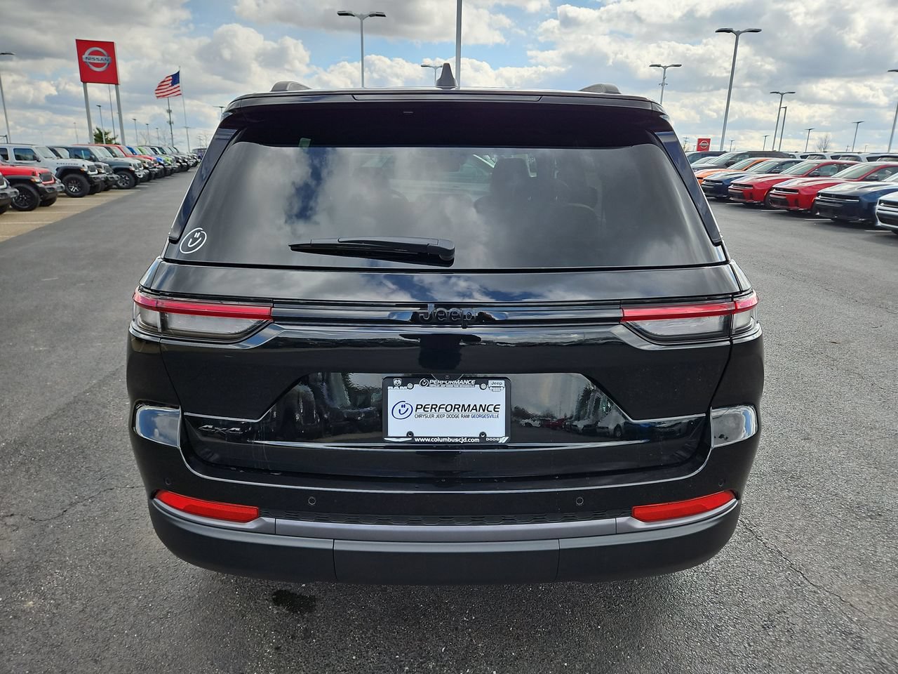 New 2026 Jeep Grand Cherokee Altitude AWD/4WD image 6