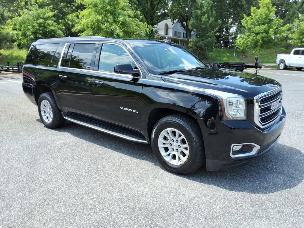 Used 2017 GMC Yukon XL SLT RWD video 3