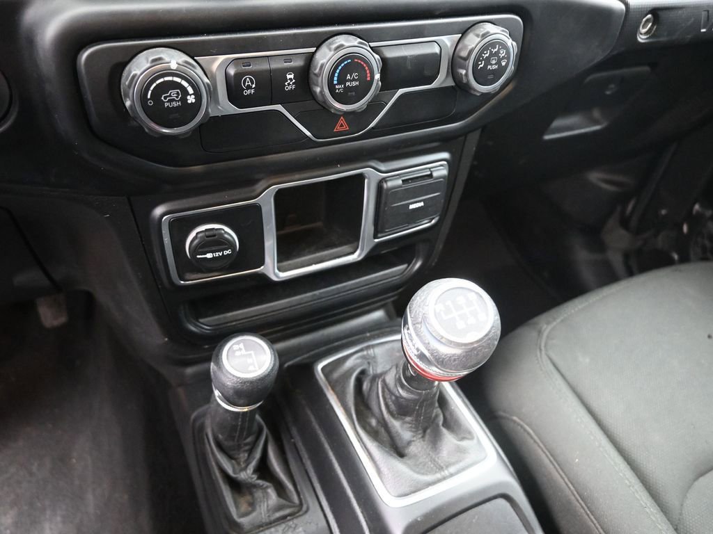 Used 2020 Jeep Wrangler Unlimited Sport AWD/4WD image 12