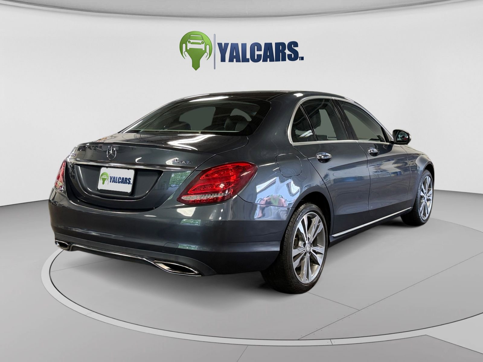 Used 2015 Mercedes-Benz C 300 4MATIC Sedan w/ Multimedia Package image 5