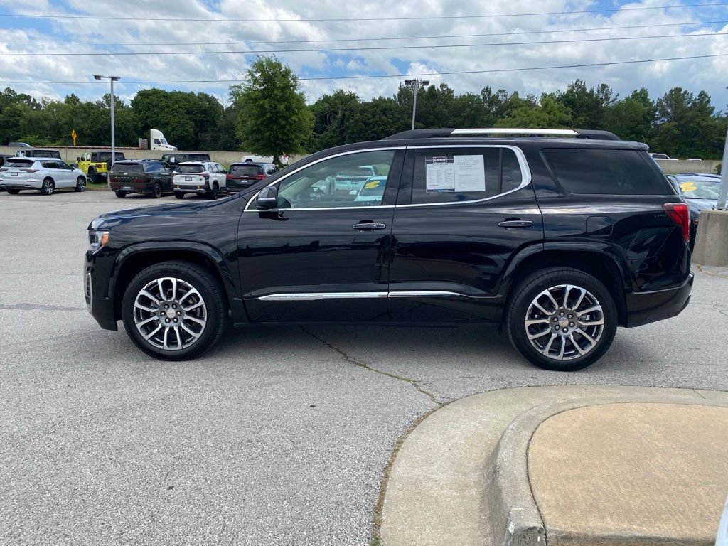 Used 2023 GMC Acadia Denali w/ Denali Ultimate Package AWD/4WD image 4