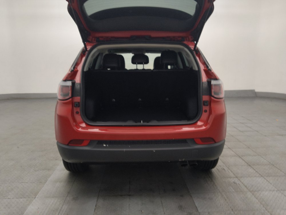 Used 2020 Jeep Compass Latitude FWD image 29