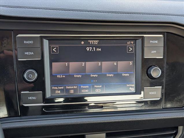 Used 2024 Volkswagen Jetta SE image 19