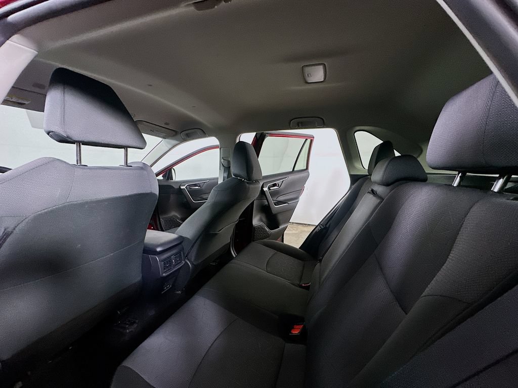 Used 2025 Toyota RAV4 XLE FWD image 13