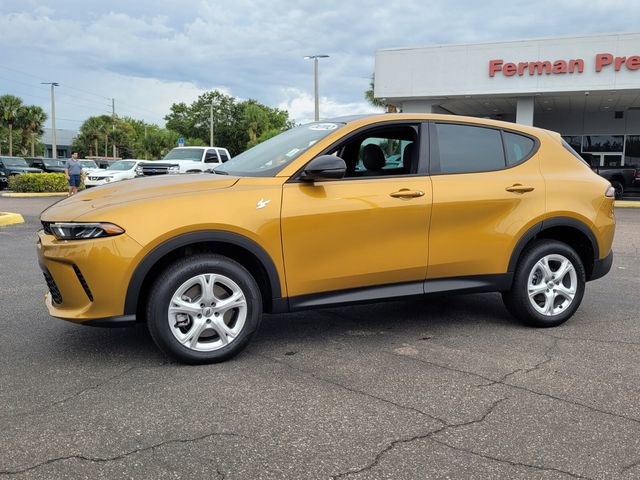 Used 2025 Dodge Hornet GT Plus w/ GT Plus Package AWD/4WD image 3