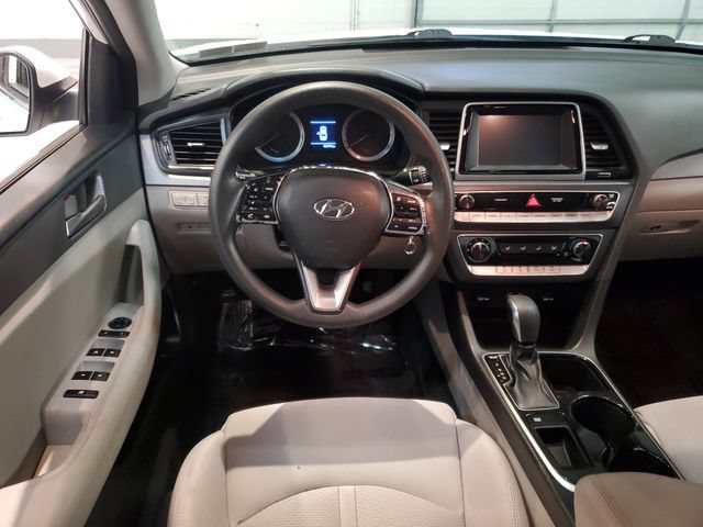 Used 2018 Hyundai Sonata SE FWD image 14