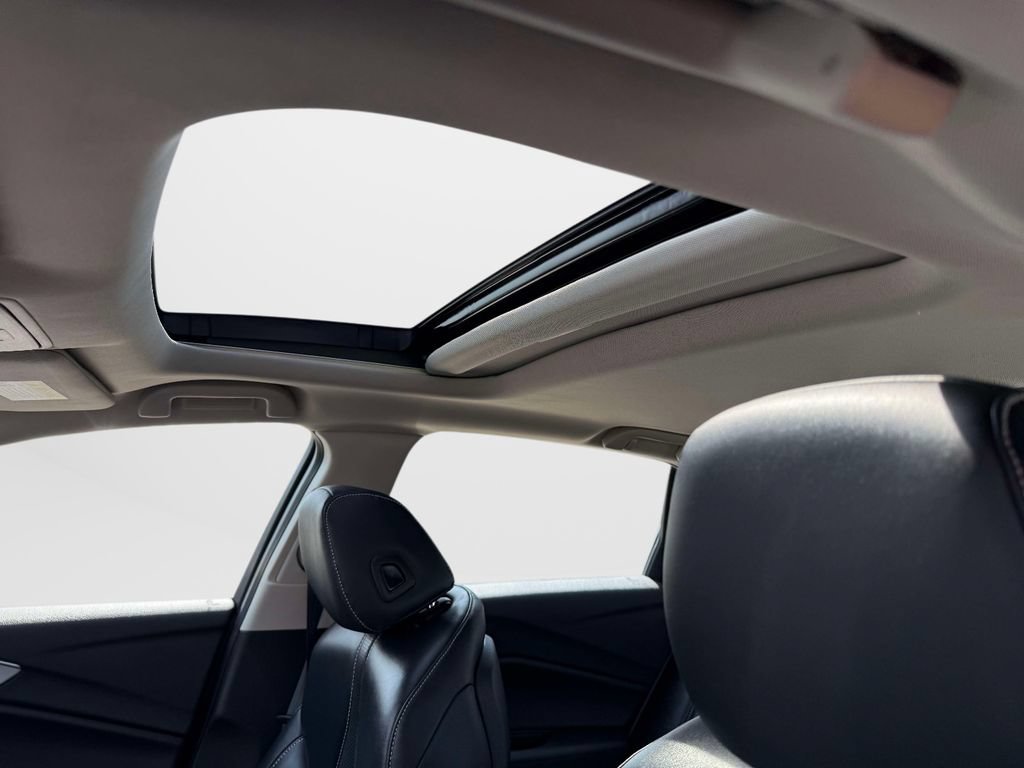 Certified 2025 Acura TLX w/ Technology Package FWD image 29