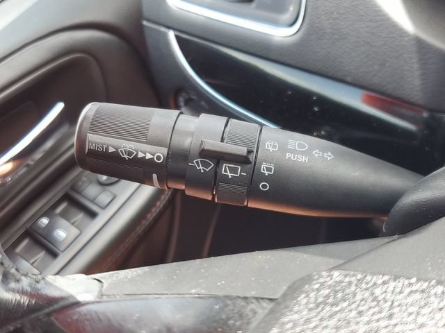 Used 2020 Dodge Grand Caravan SE FWD image 27