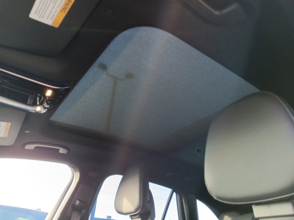 Used 2024 Mercedes-Benz GLC 300 4MATIC image 21