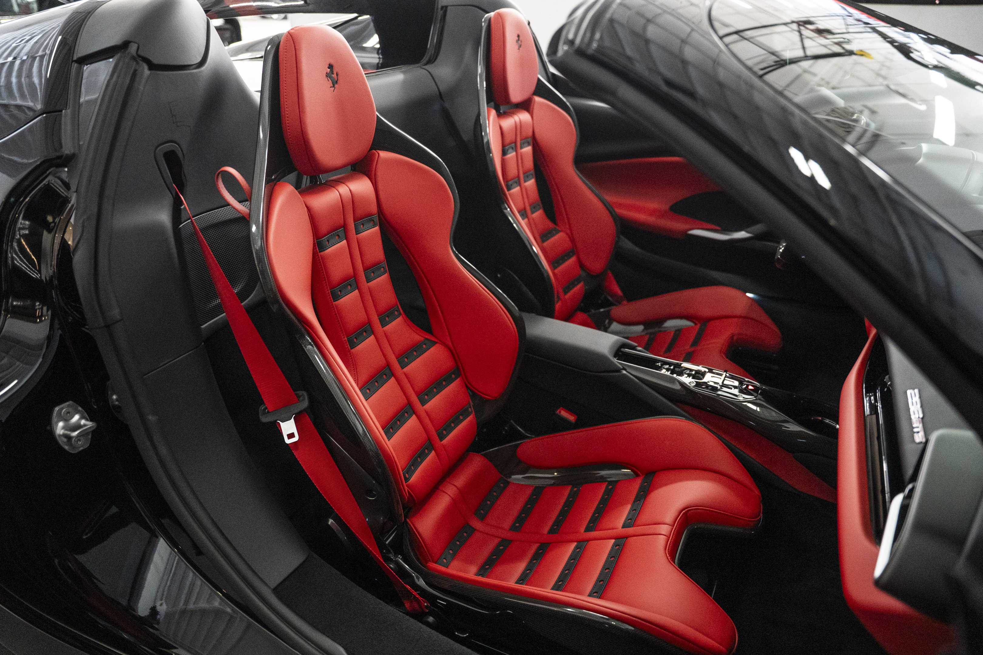 Used 2026 Ferrari 296 GTS RWD image 32