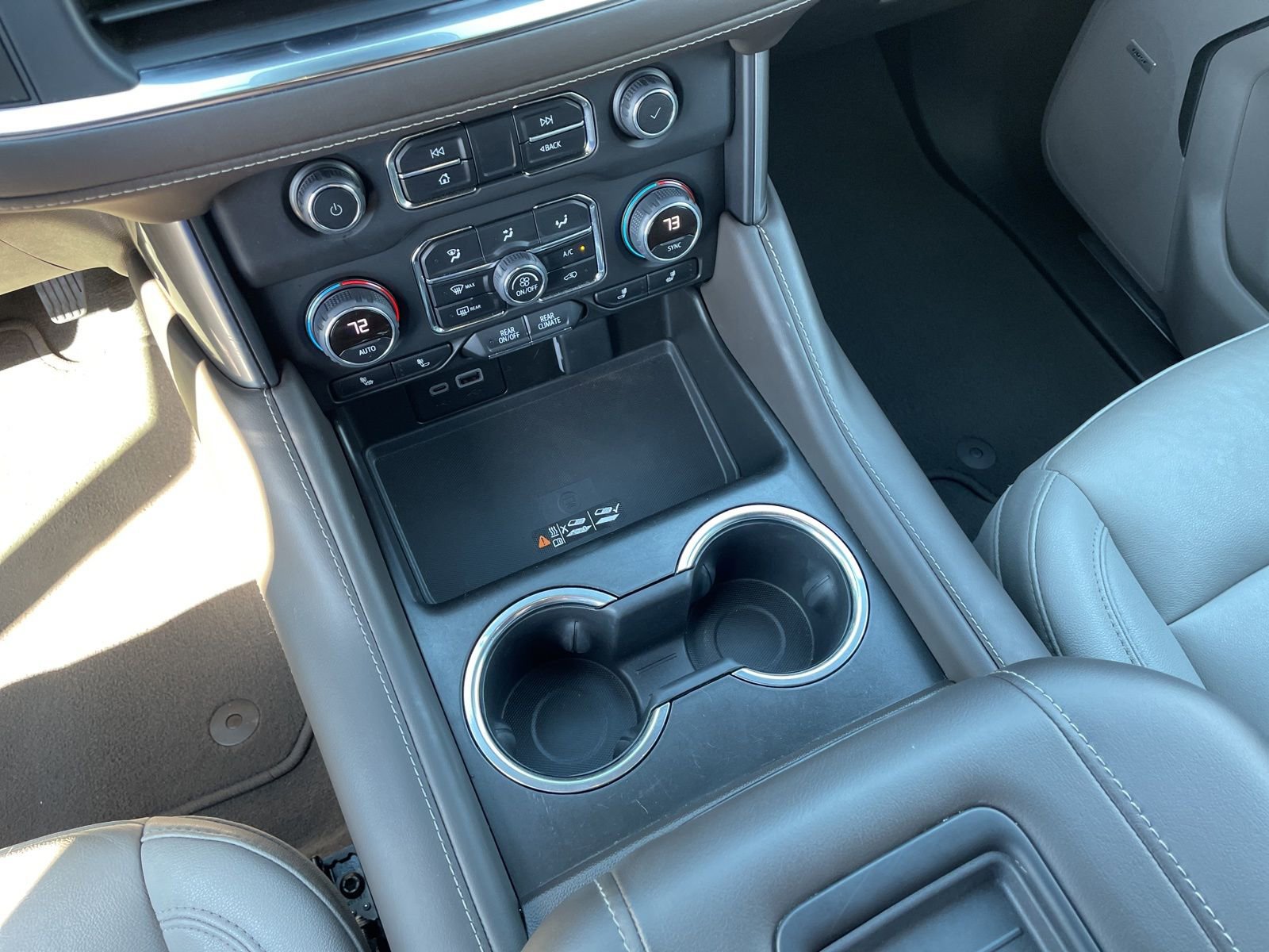 Used 2023 Chevrolet Tahoe Z71 w/ Luxury Package image 18
