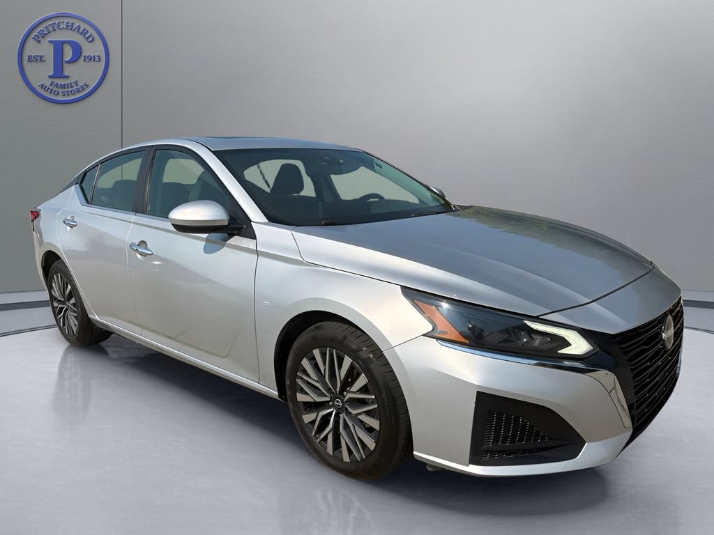 Used 2023 Nissan Altima 2.5 SV w/ SV Premium Package