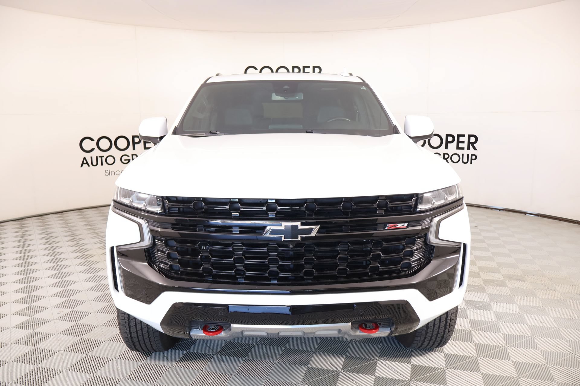 Used 2023 Chevrolet Tahoe Z71 w/ Luxury Package AWD/4WD image 9