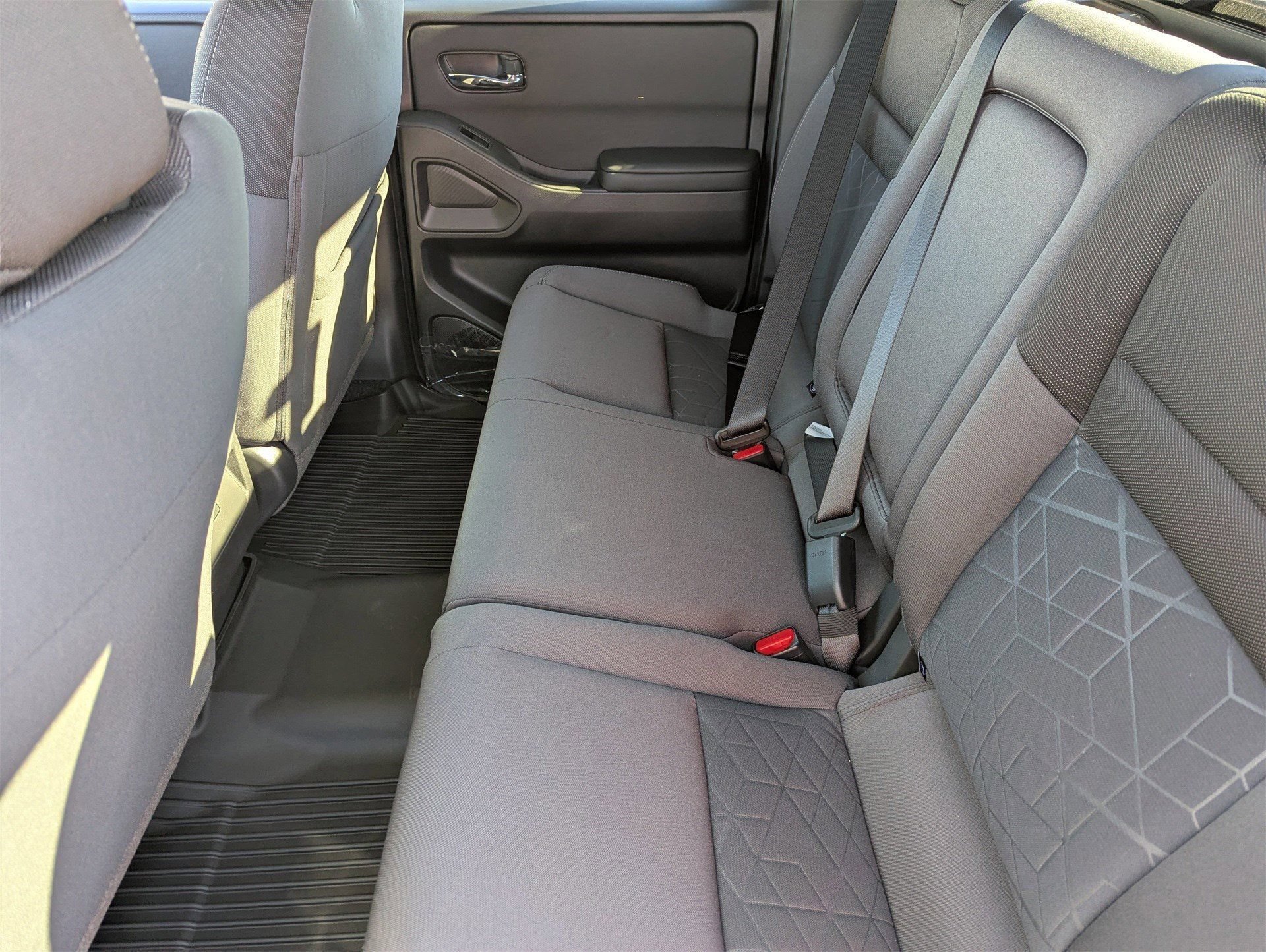 New 2026 Nissan Frontier SV w/ All-Weather Content Package AWD/4WD image 27
