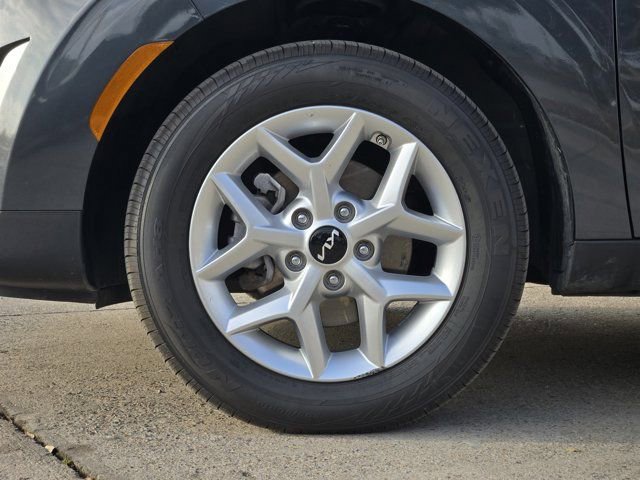 Certified 2025 Kia Soul S image 11