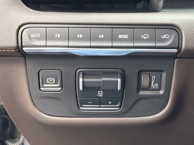 Used 2021 Cadillac Escalade Sport w/ Driver Assist Tech Package AWD/4WD image 36