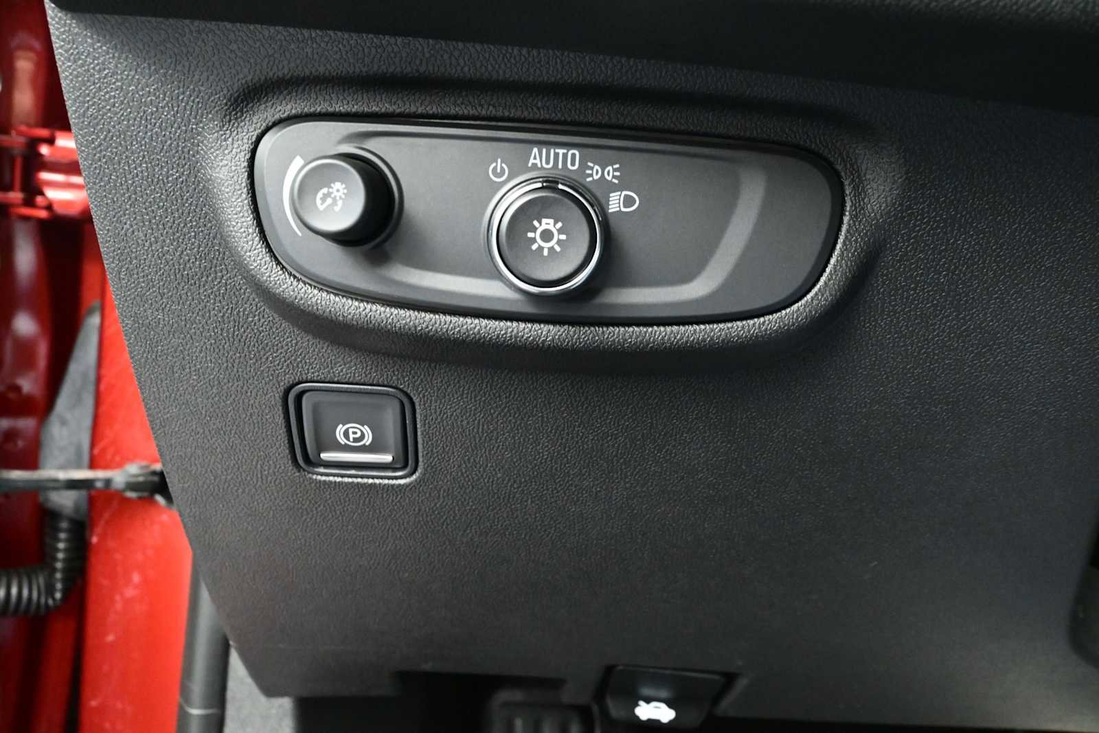 Used 2023 GMC Terrain SLE AWD/4WD image 10