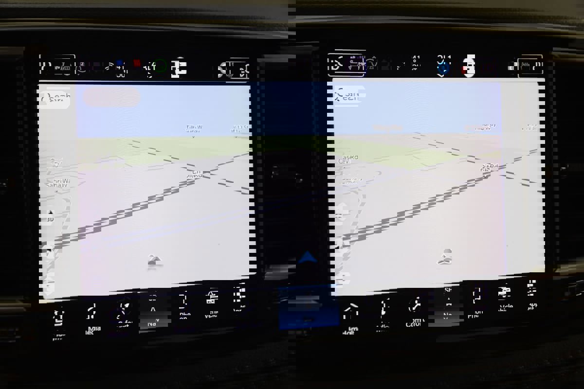 Used 2024 Chrysler Pacifica Pinnacle image 9