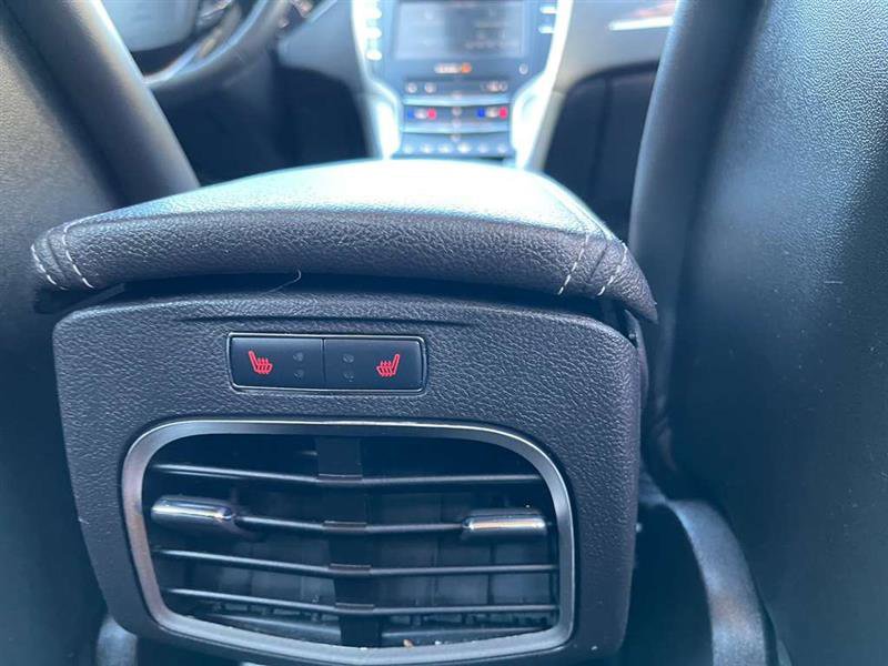 Used 2013 Lincoln MKZ image 51