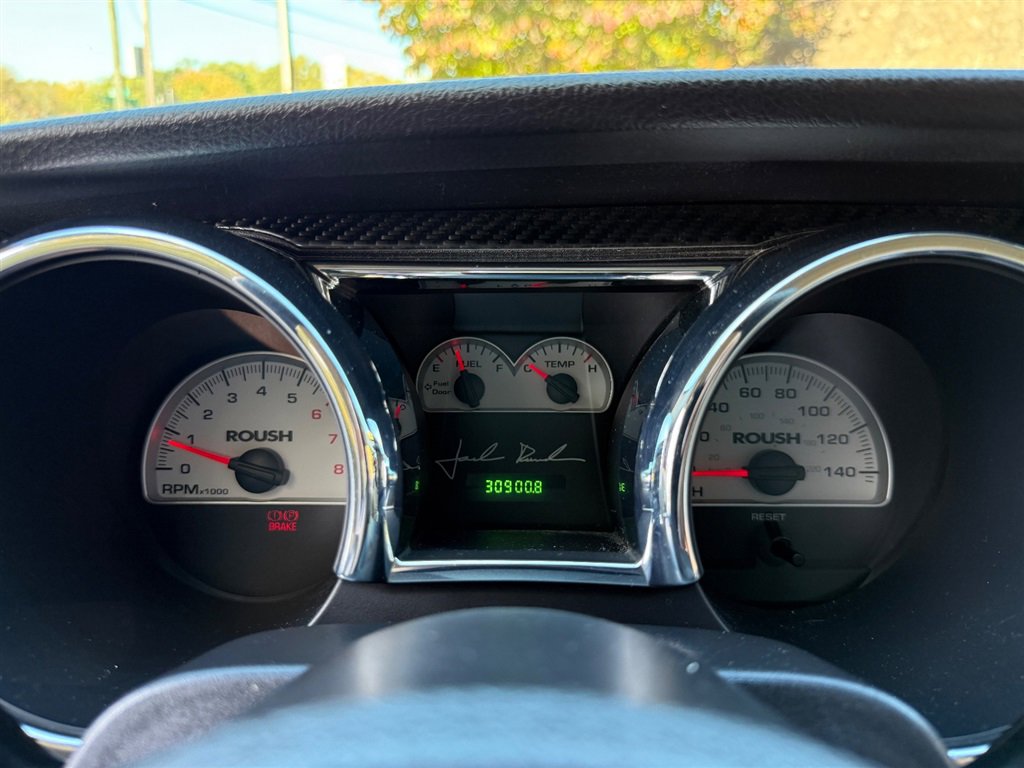 Used 2005 Ford Mustang GT Premium image 36