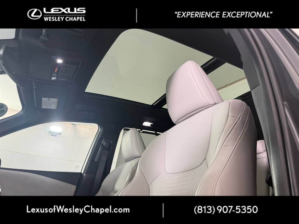 Used 2025 Lexus TX 350 AWD w/ Technology Package image 13