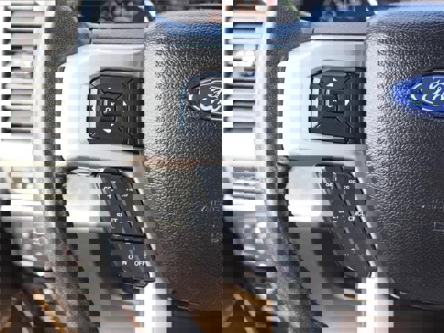 Used 2018 Ford F150 Lariat image 10