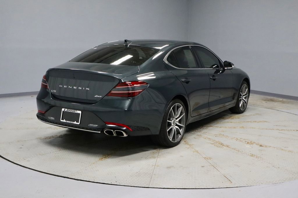 Used 2023 Genesis G70 2.0T image 13