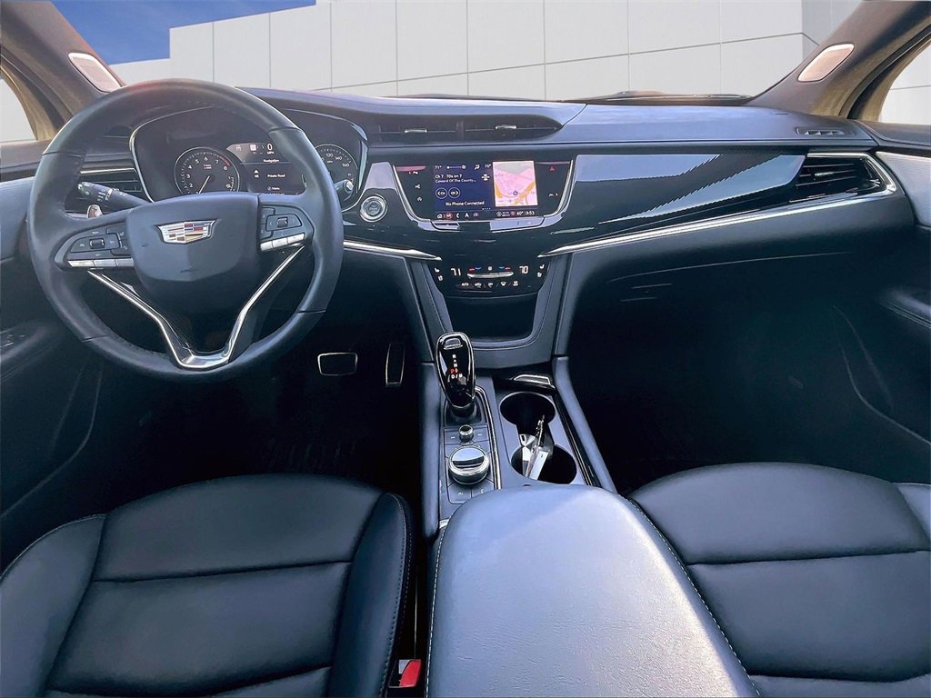Used 2023 Cadillac XT6 Sport w/ LPO, ONYX Package image 14