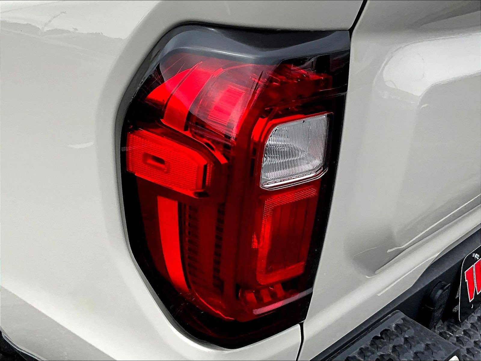 New 2026 GMC Canyon AT4 AWD/4WD image 14