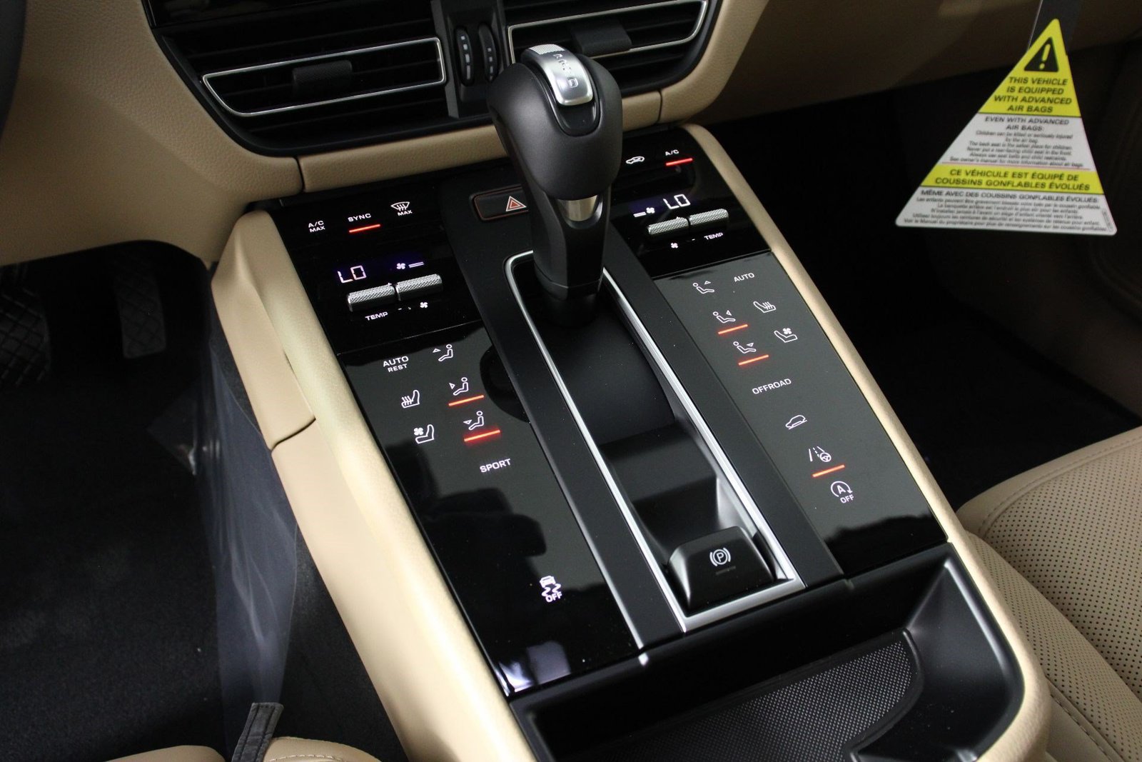 New 2026 Porsche Macan AWD/4WD image 14