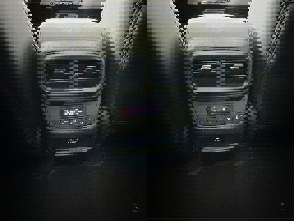 New 2025 Honda Pilot Touring image 27