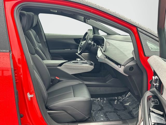 Used 2025 Cadillac Optiq Sport 2 w/ LPO, Floor Liner Package AWD/4WD image 22