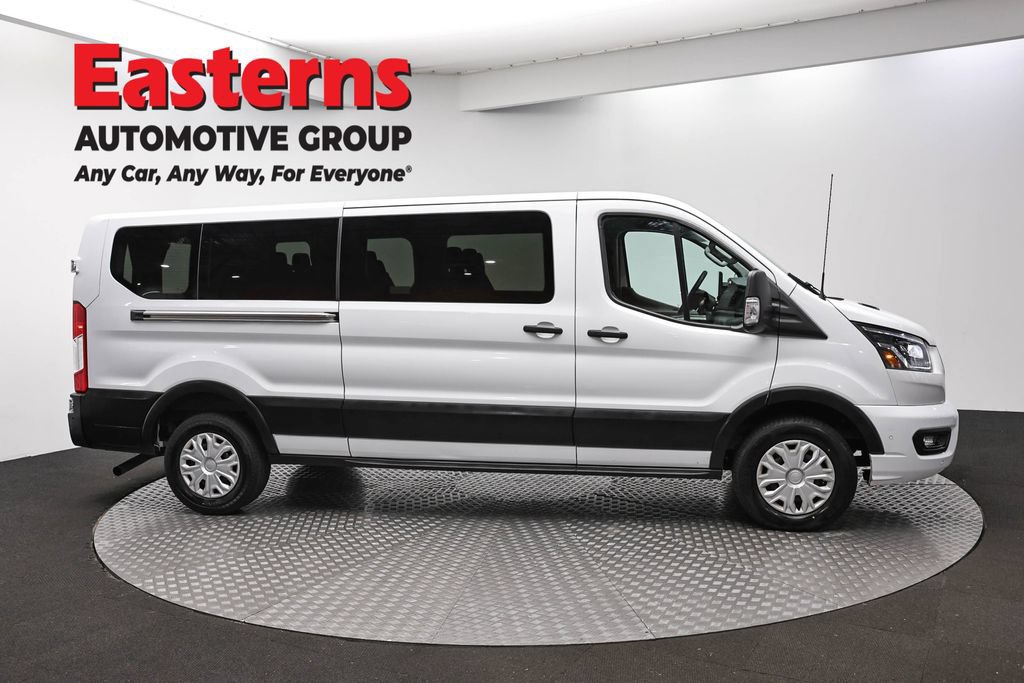 Used 2023 Ford Transit 350 XLT RWD image 4