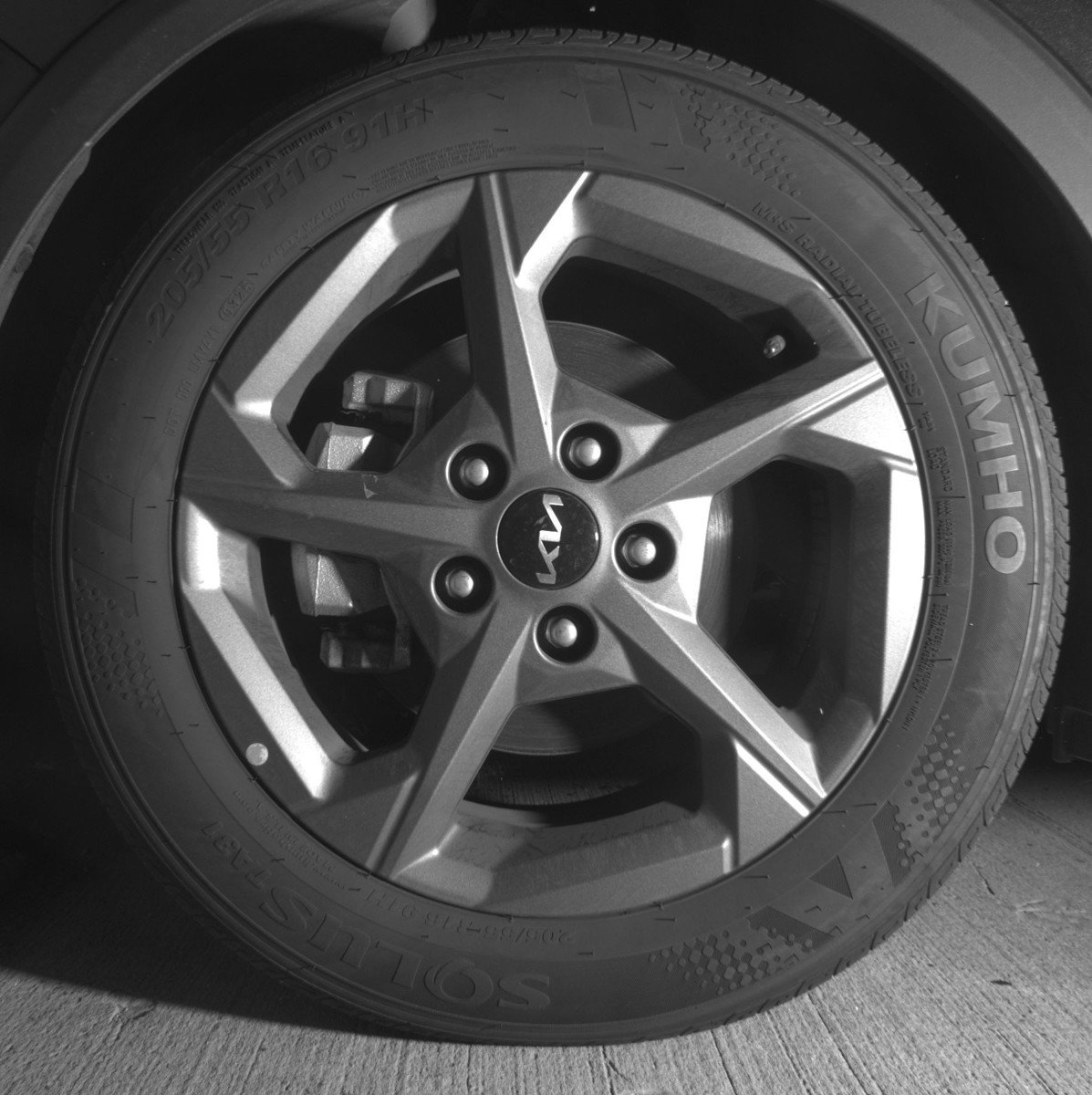 Used 2025 Kia K4 LXS image 12