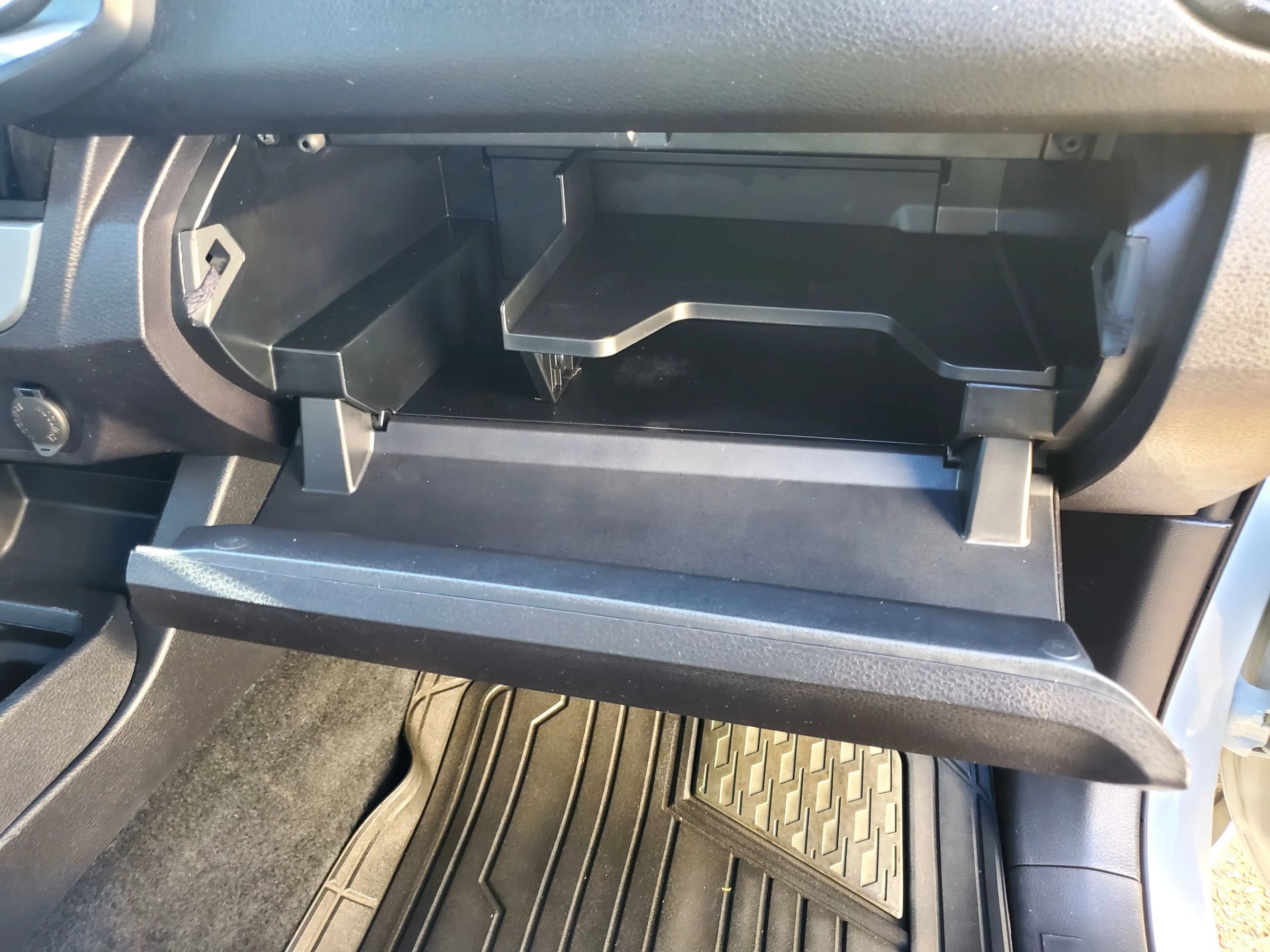 Used 2016 Toyota Tacoma SR RWD image 29