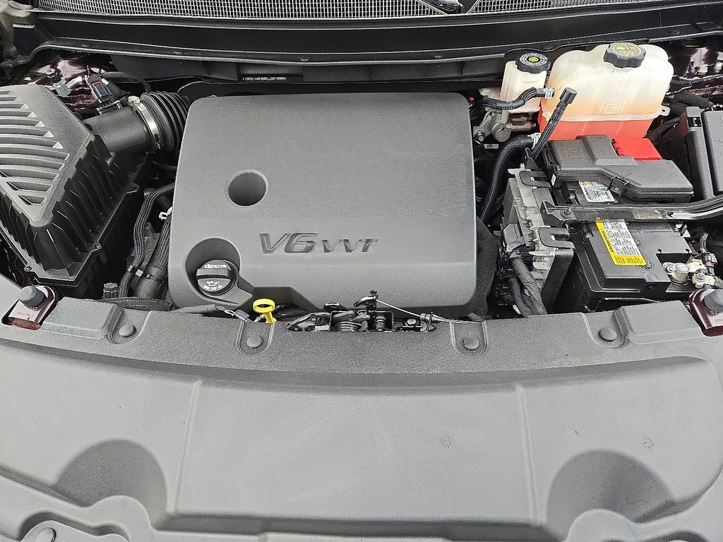 Used 2023 Chevrolet Traverse LT image 33