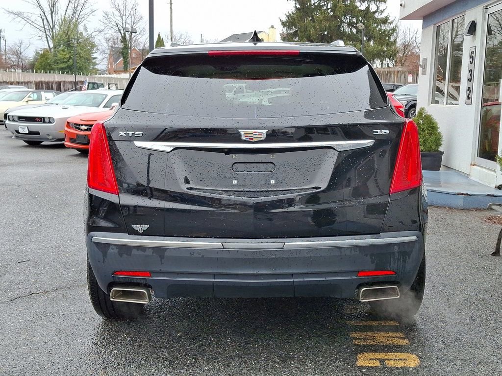 Used 2018 Cadillac XT5 Luxury w/ Driver Awareness Package image 5