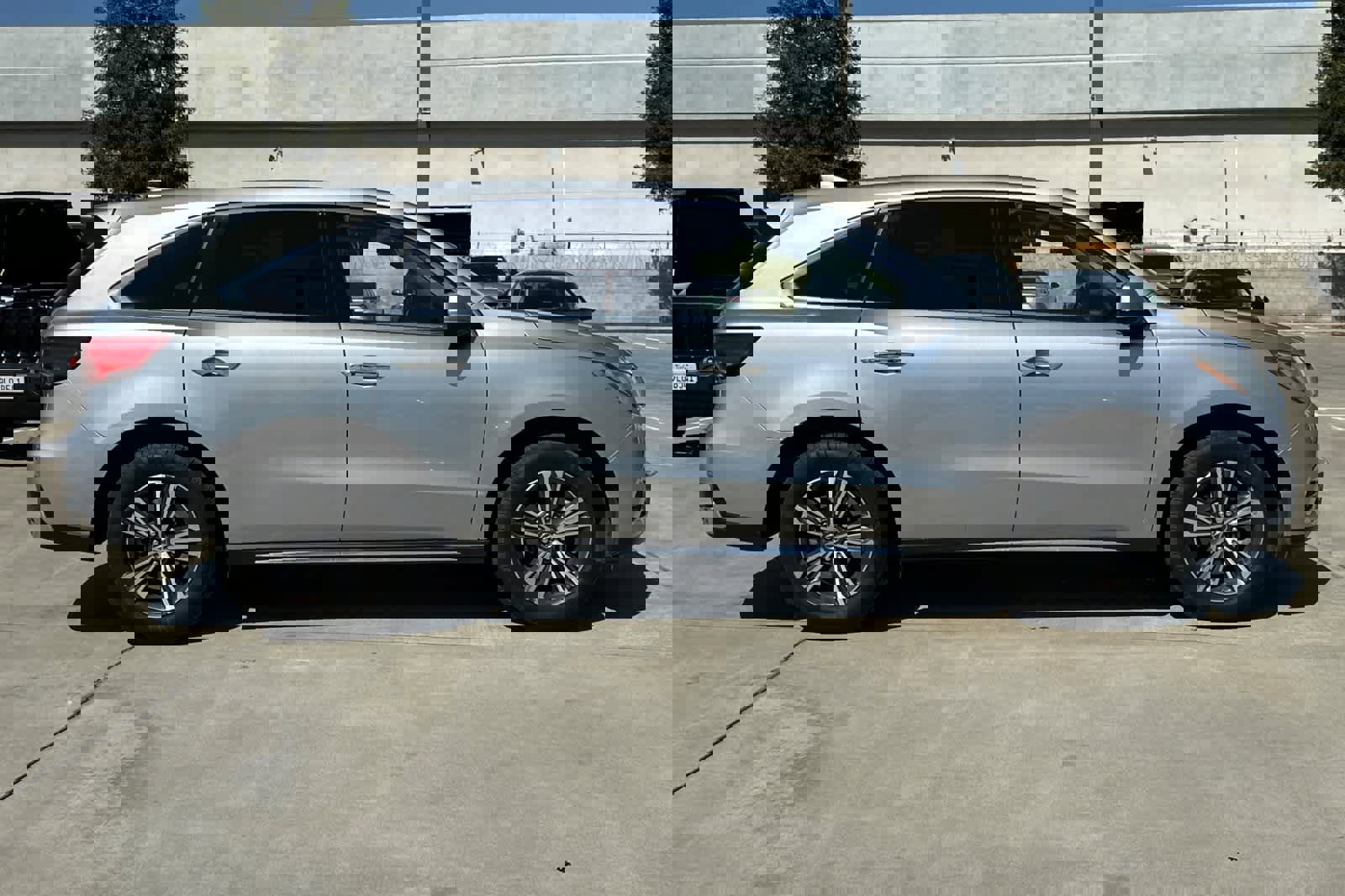 Used 2017 Acura MDX FWD image 9