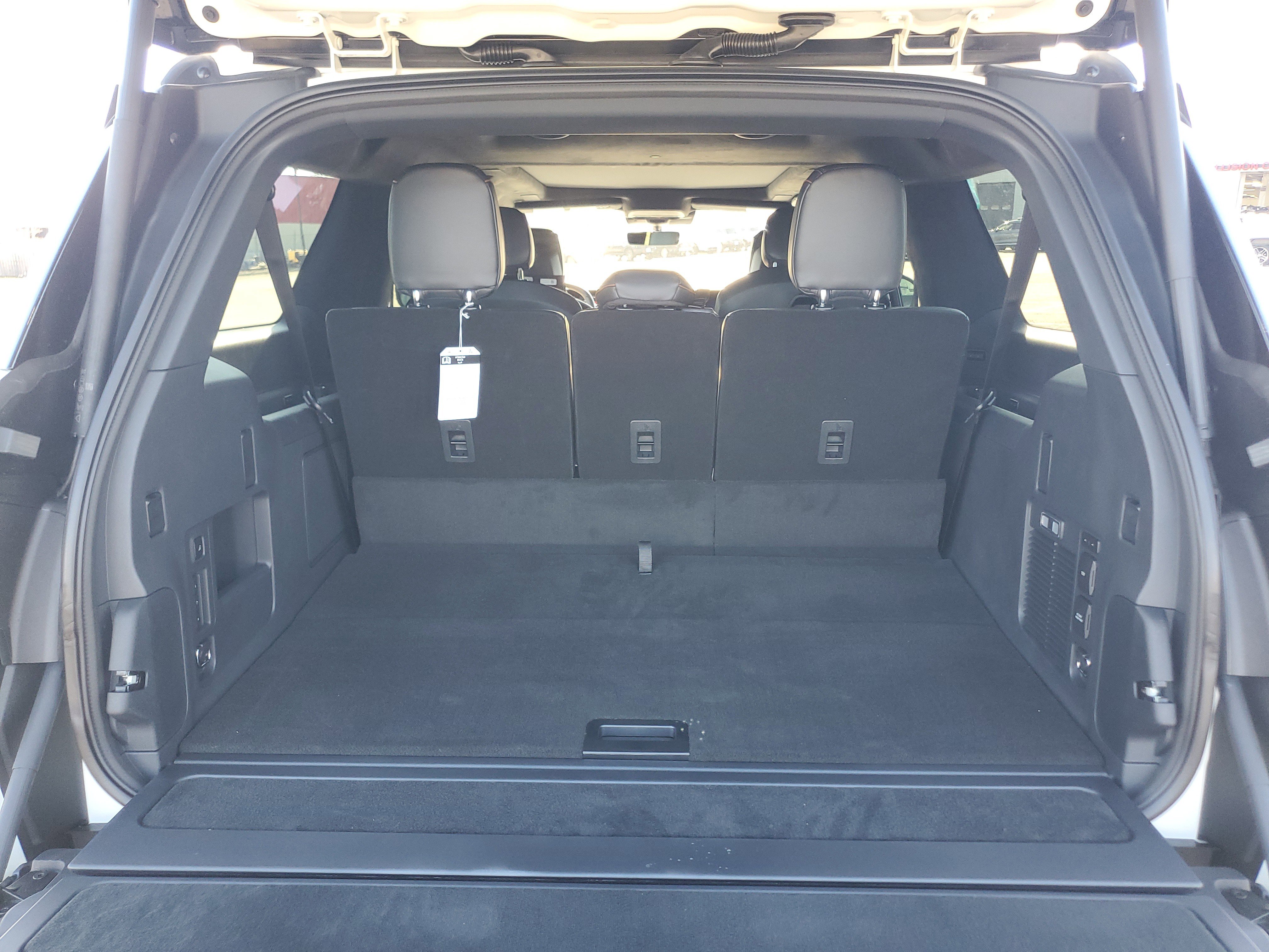 New 2025 Lincoln Navigator L Black Label image 33