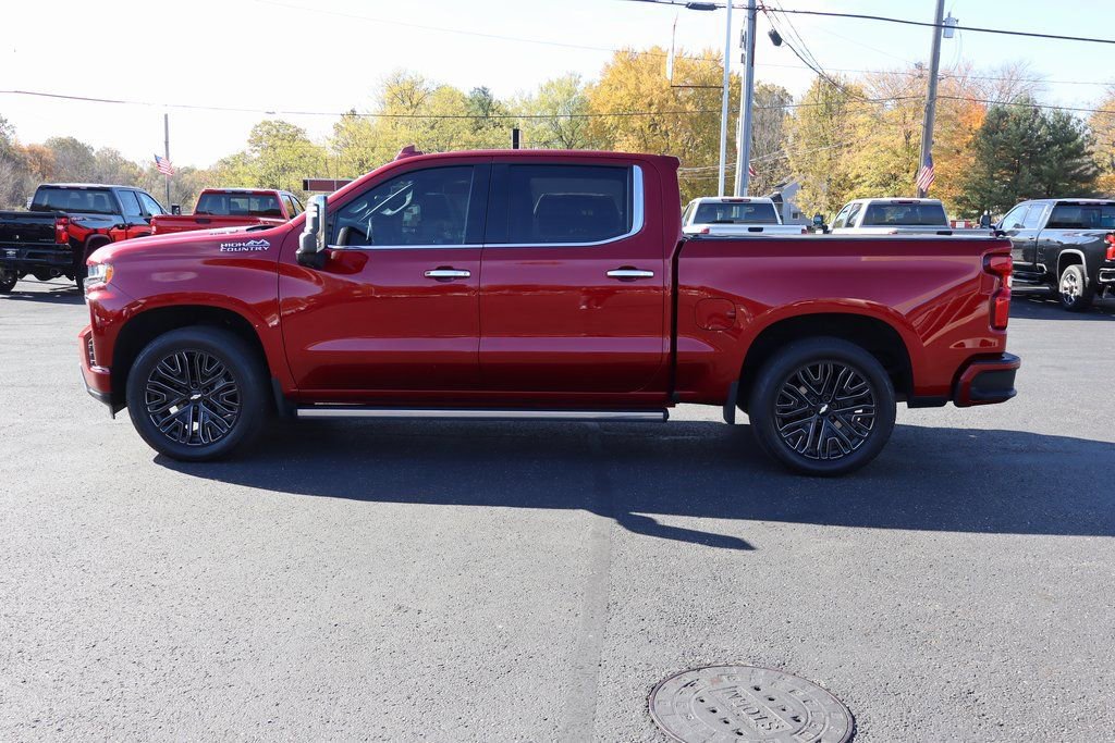 Used 2021 Chevrolet Silverado 1500 High Country w/ Technology Package image 32