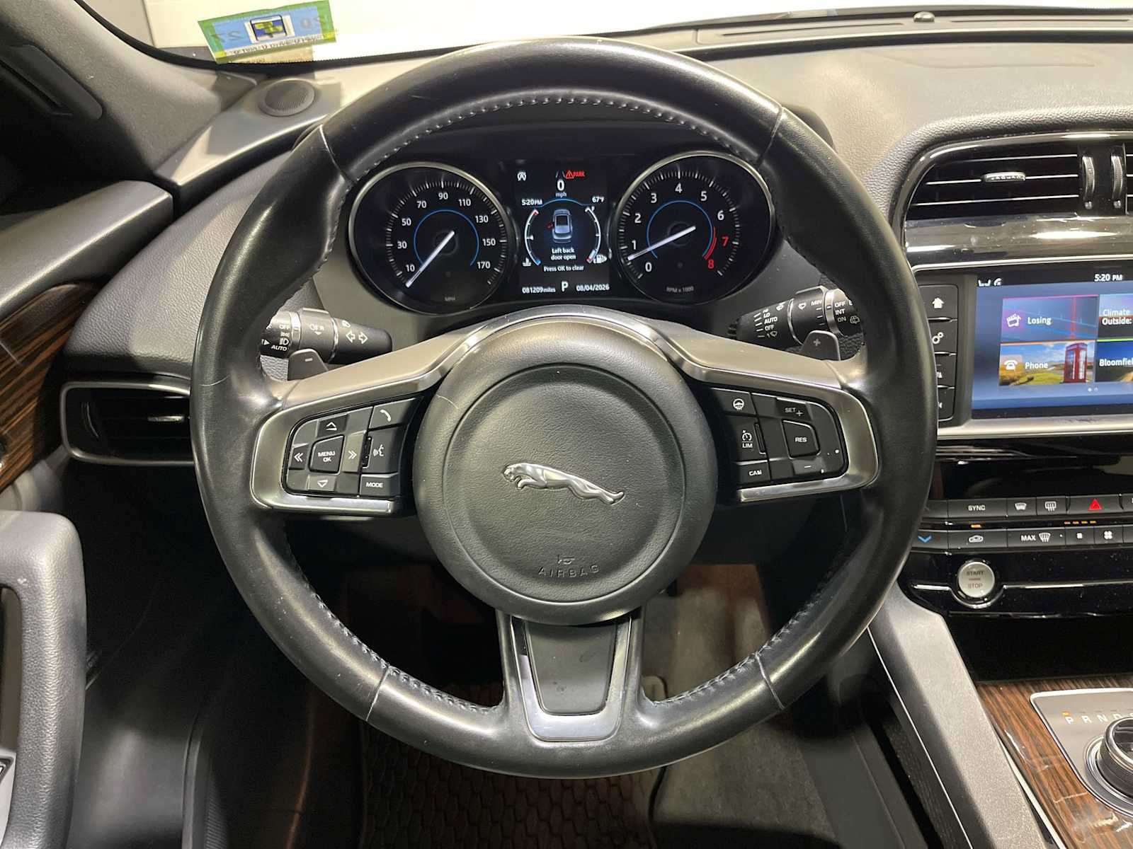 Used 2018 Jaguar F-PACE Prestige AWD/4WD image 15